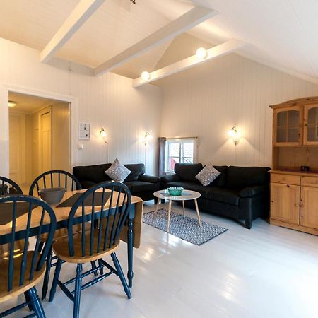 Appartamento Tyskhella Rorbuer Kabelvåg Esterno foto