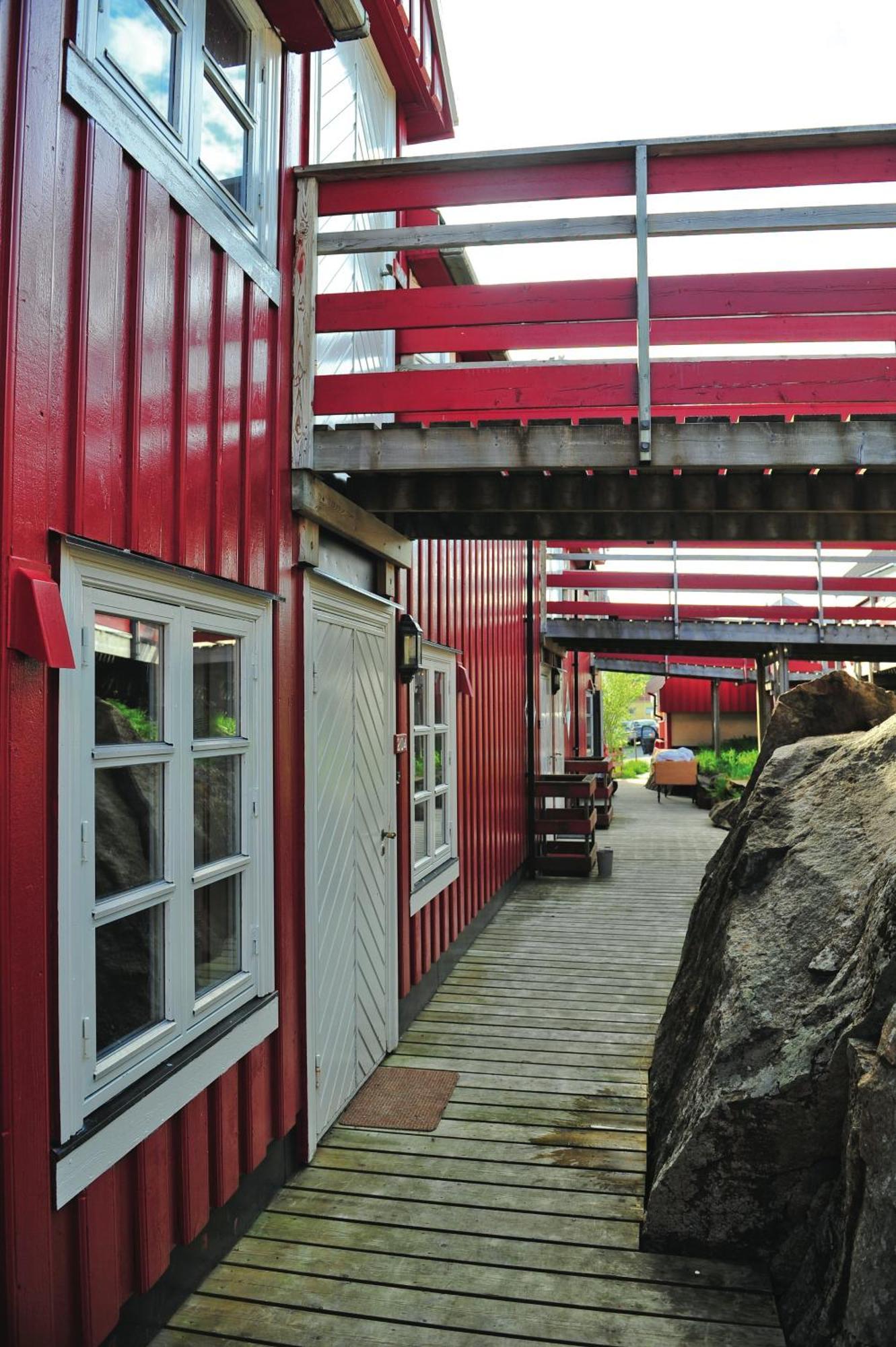 Appartamento Tyskhella Rorbuer Kabelvåg Esterno foto