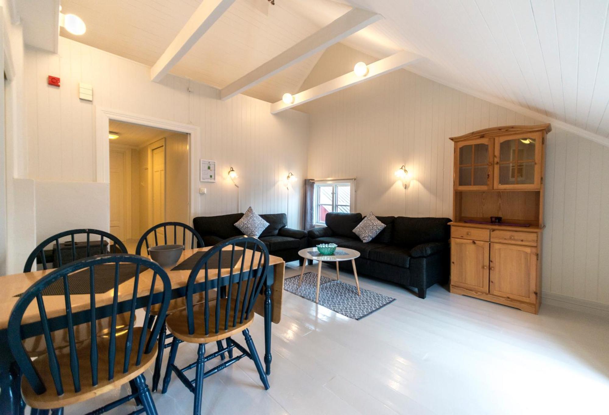 Appartamento Tyskhella Rorbuer Kabelvåg Esterno foto